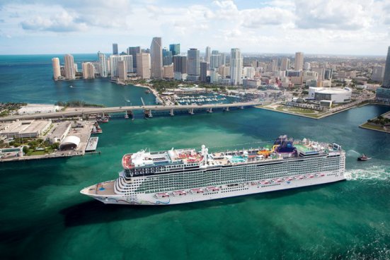 Hurááá přes Atlantik na Norwegian Epic, plavba s českým průvodcem